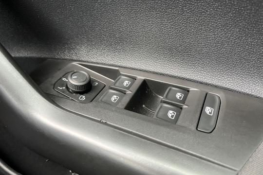 Volkswagen Polo Photo autoimg-b9d867ae1218be2f8d666f5b068480837c70e95d.jpg