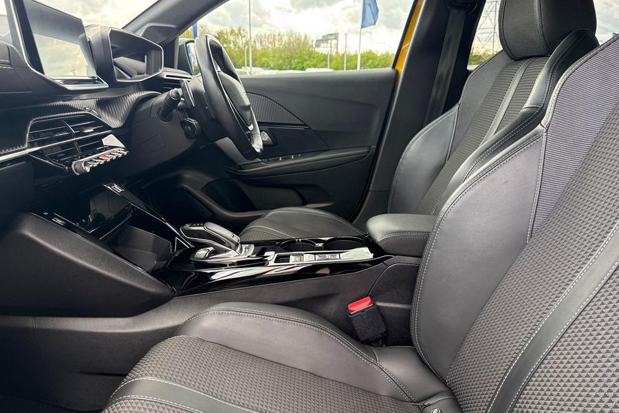 Peugeot 208 Photo autoimg-b9d9043ec03b61e768278a5140d8a75368814335.jpg