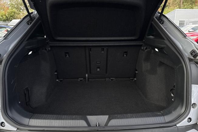 Volkswagen ID.4 Photo 12