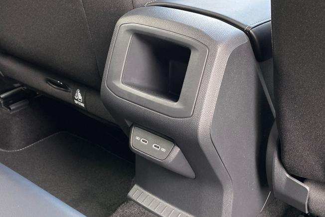 VOLKSWAGEN T-Cross Photo 29