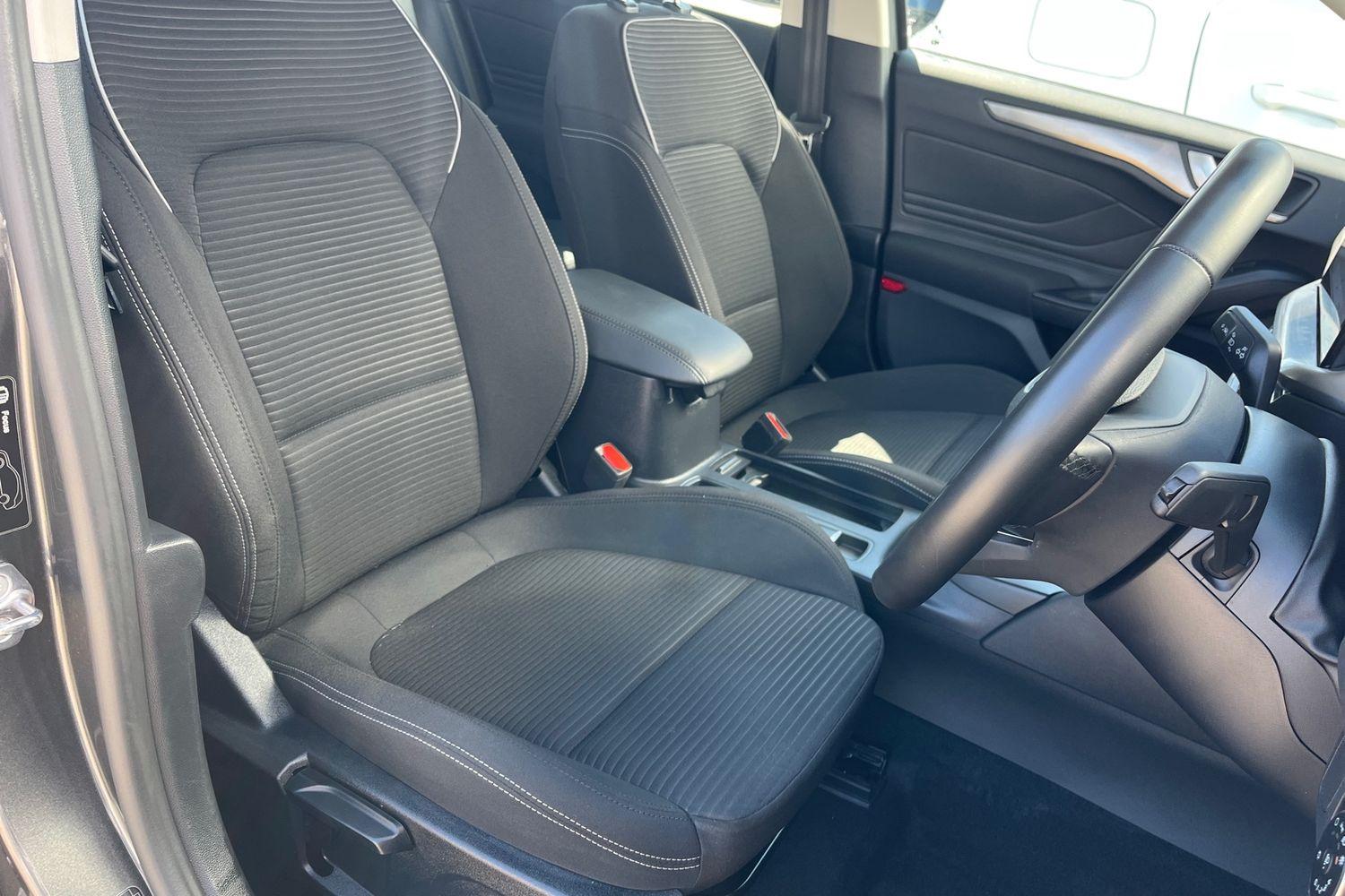 Ford Focus Photo 16
