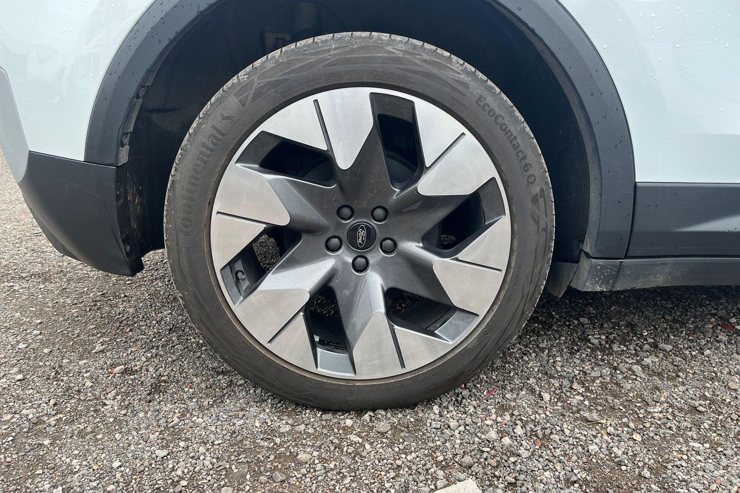 Ford Explorer Photo 24