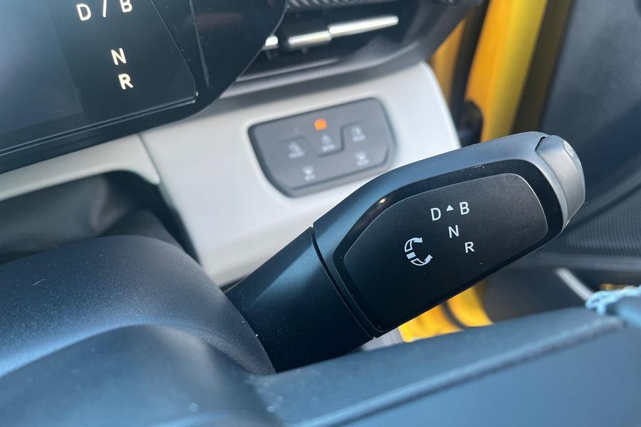 Ford CAPRI Photo autoimg-b9f25833195353d60252236afca1430990b2ab11.jpg