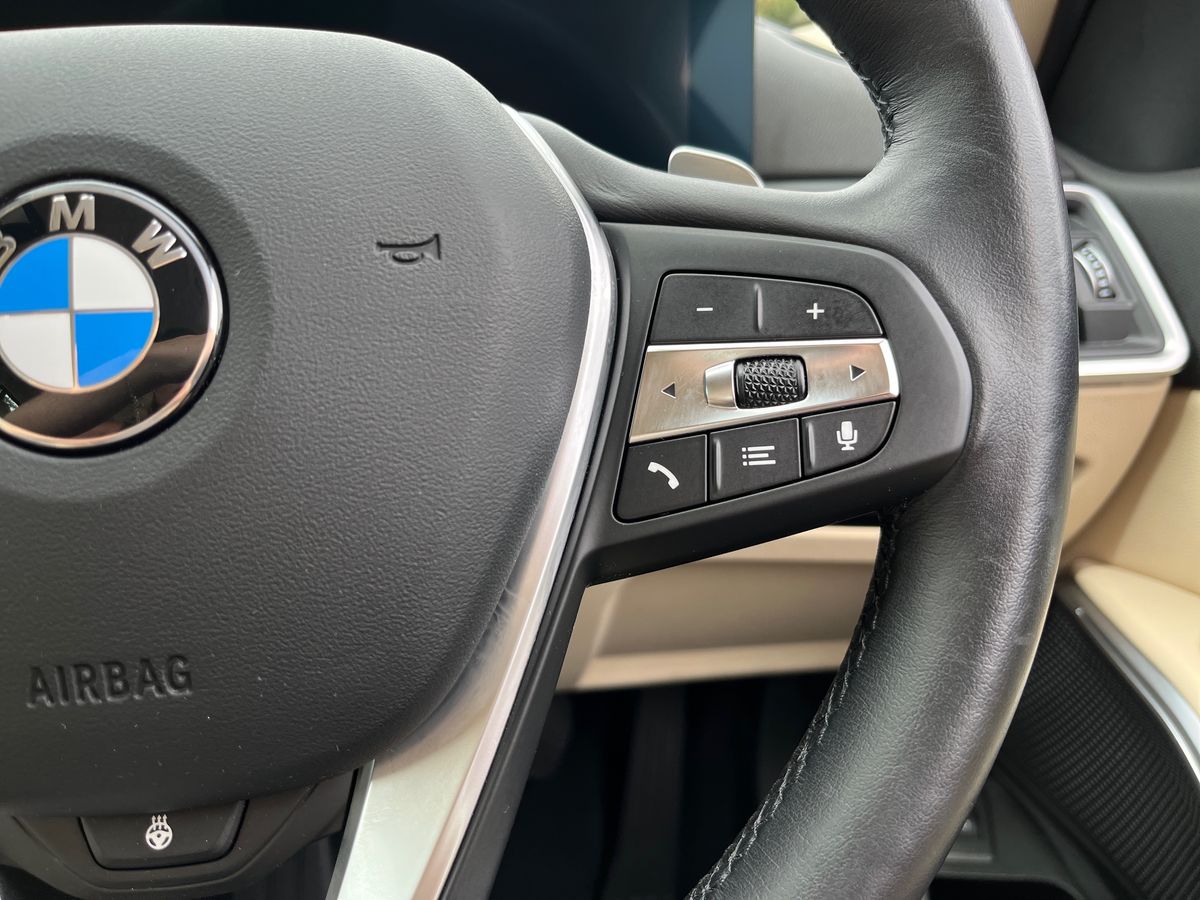 BMW 3 Series Photo 16