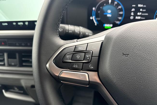 VOLKSWAGEN e-Transporter Photo 16