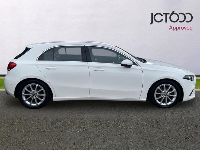 MERCEDES-BENZ A Class Photo 4