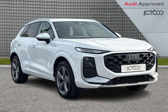 AUDI Q3 Photo 1