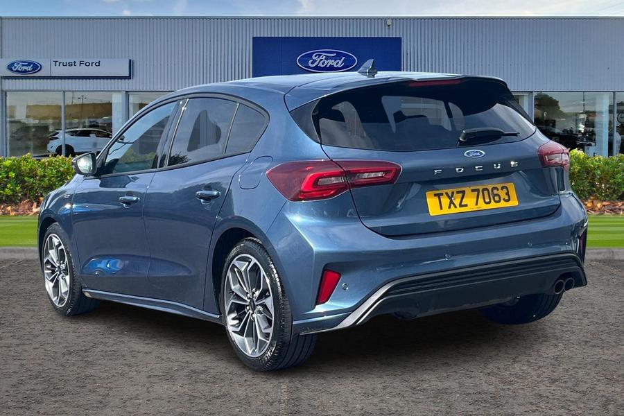 Ford Focus Photo autoimg-b9ff56facd6c8745b444e1b3602cd2daace275d8.jpg