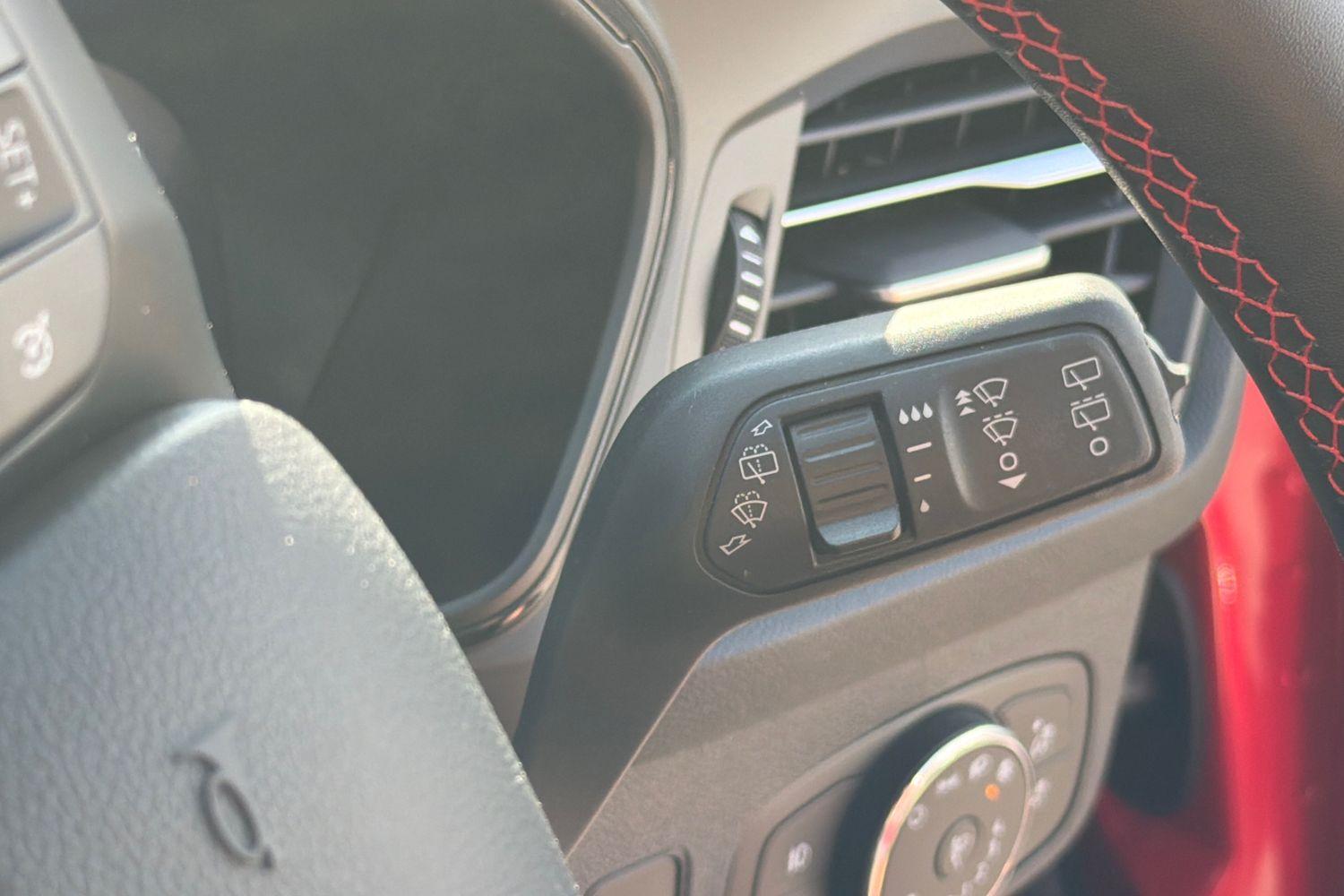 Ford FOCUS Photo 14