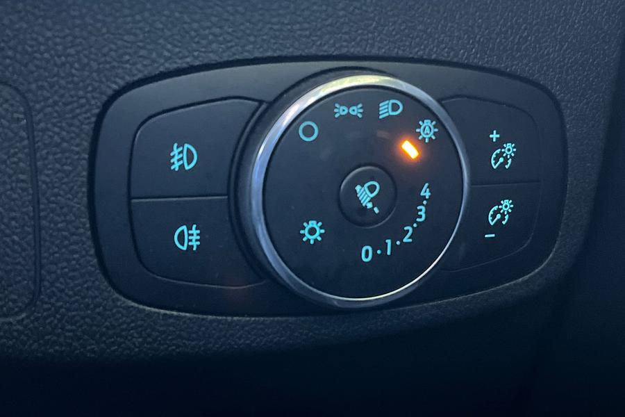 Ford Focus Photo autoimg-ba02bcbdd689e596d8345c5d258521d29d3edcb8.jpg