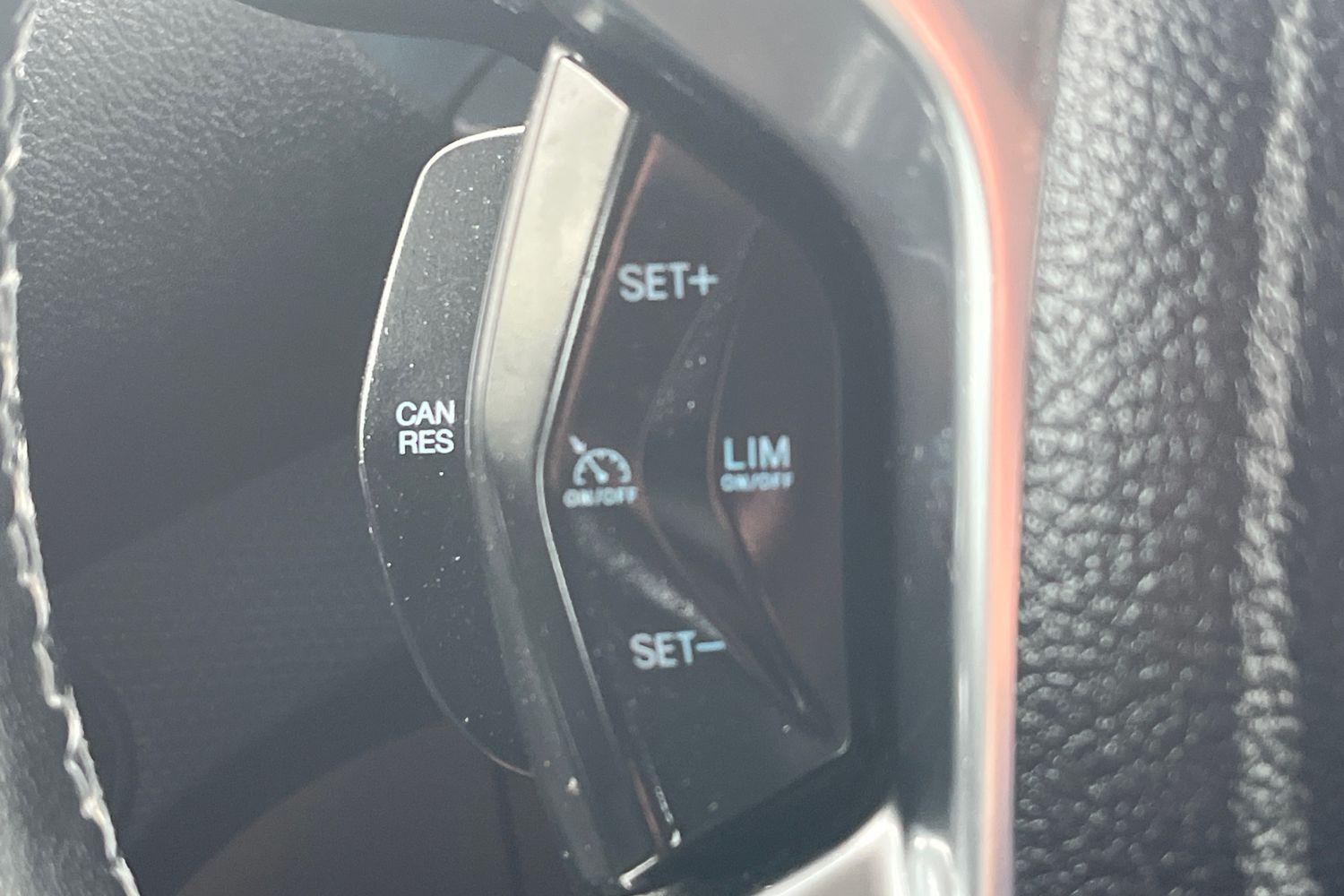 Ford TRANSIT CONNECT Photo 24