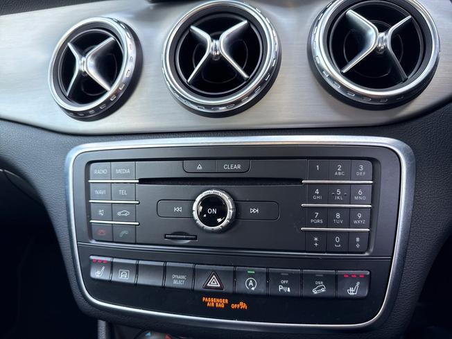 MERCEDES-BENZ Gla Photo 36