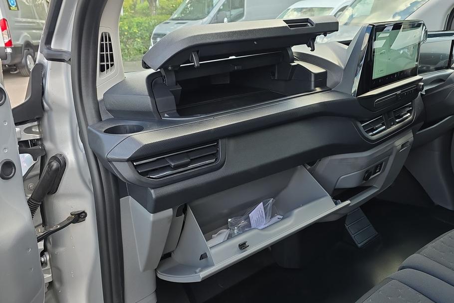Used FORD TRANSIT CUSTOM KX75GPK 24