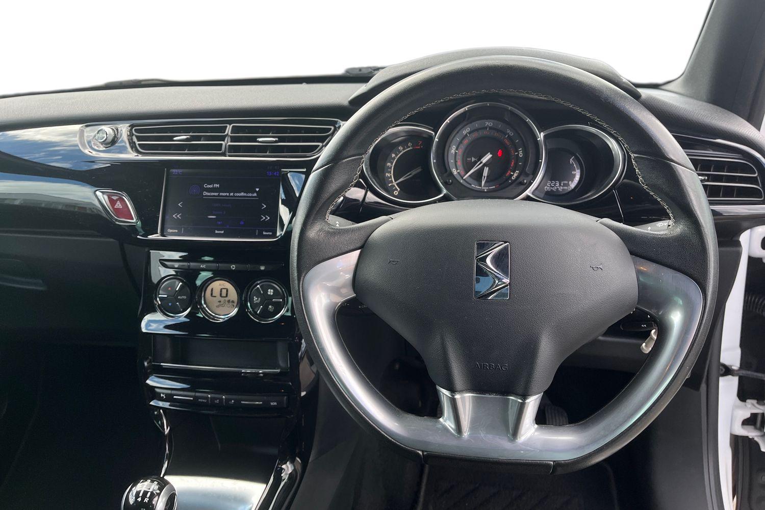 DS Automobiles DS 3 Photo 10