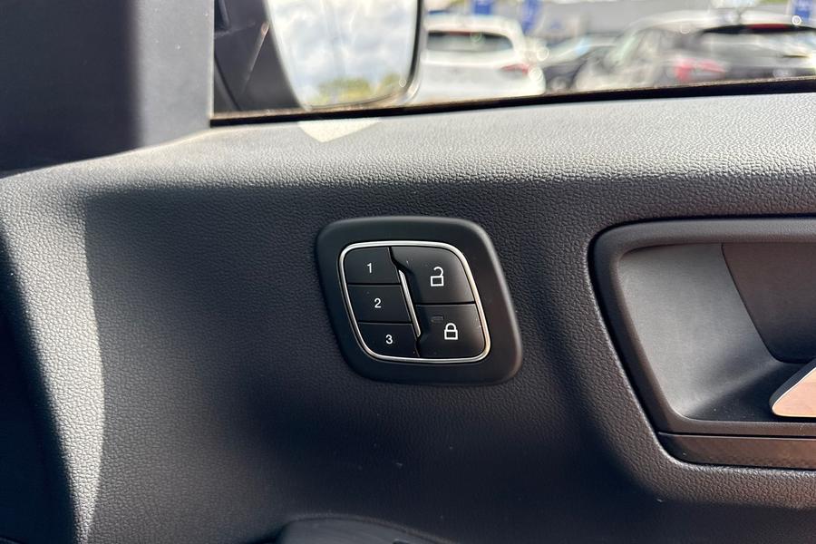 Ford KUGA Photo autoimg-ba1266f1a9689a43aa931348d760d13fa3b086e5.jpg
