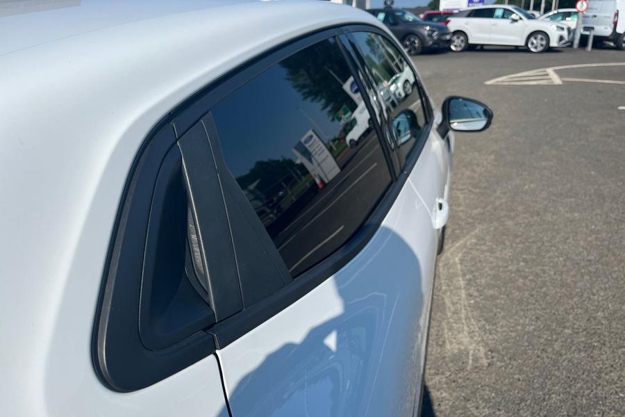 Renault CLIO Photo autoimg-ba132697ca38e4c5ce38e2b9e69568cdcc5eb114.jpg