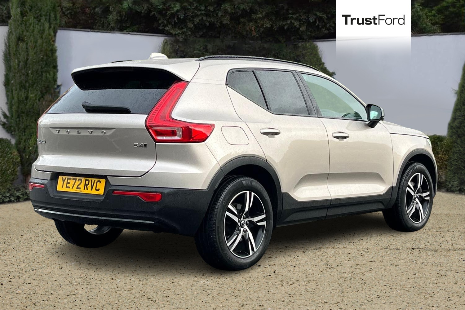 Volvo XC40 Photo 3