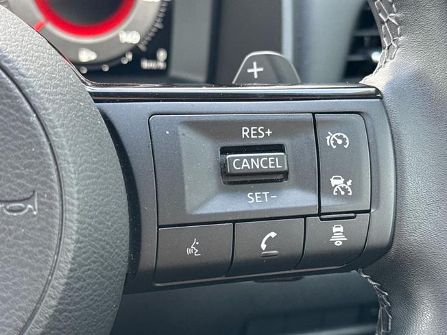 NISSAN Qashqai Photo 17