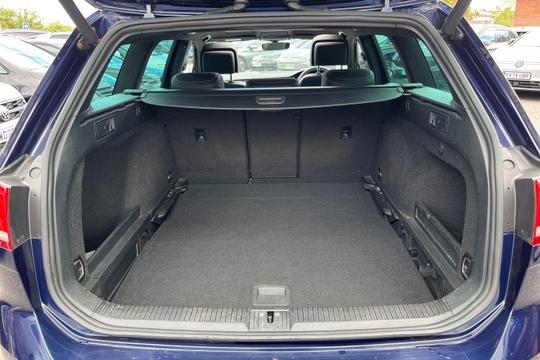 Volkswagen Passat Photo autoimg-ba1b66e008200914aa2de80c6b7b27ab4097cc36.jpg