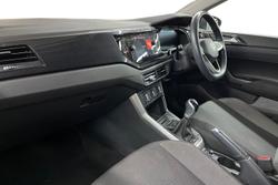 VOLKSWAGEN Polo Photo 2