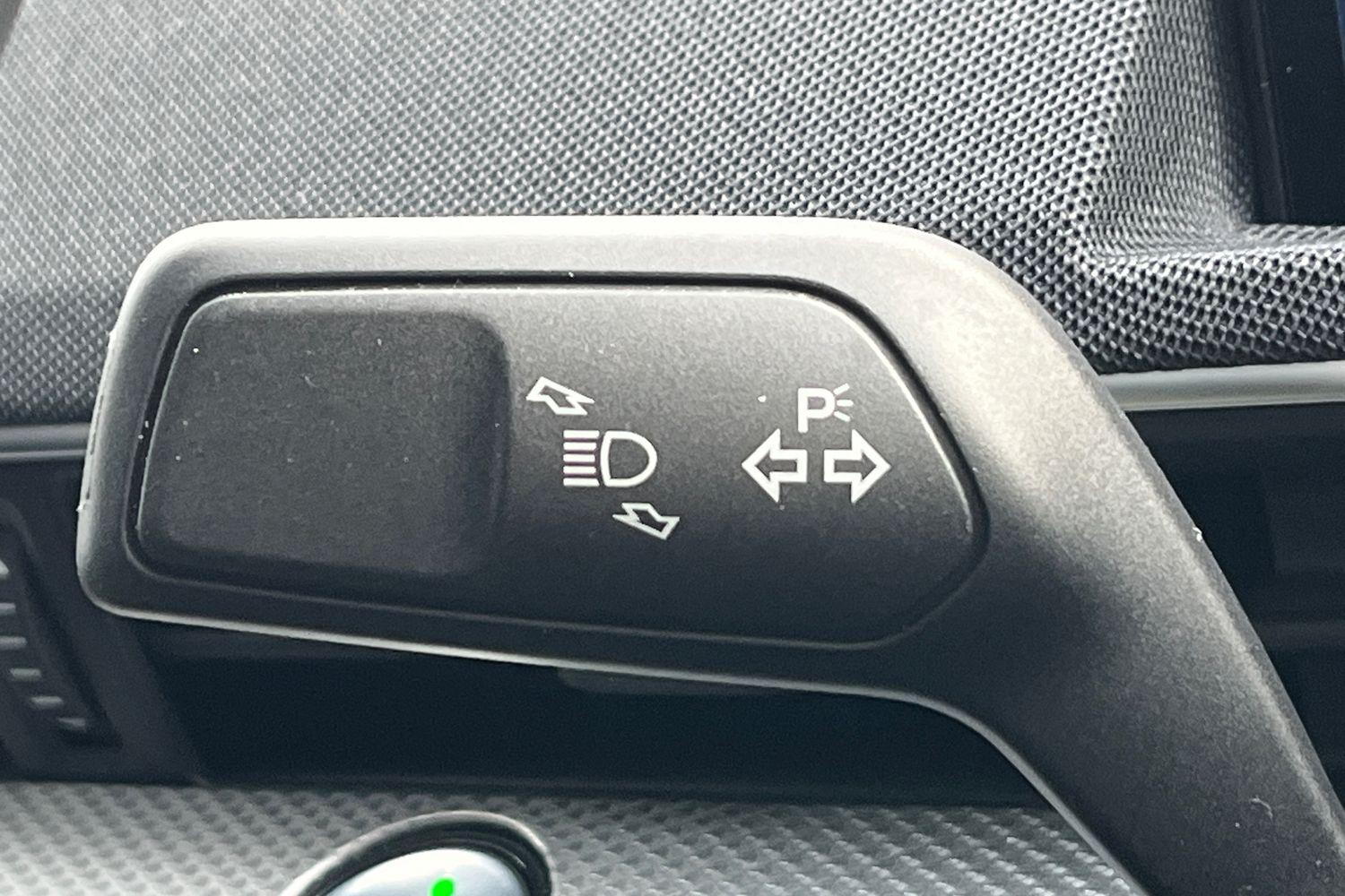 Ford MUSTANG MACH-E Photo 13