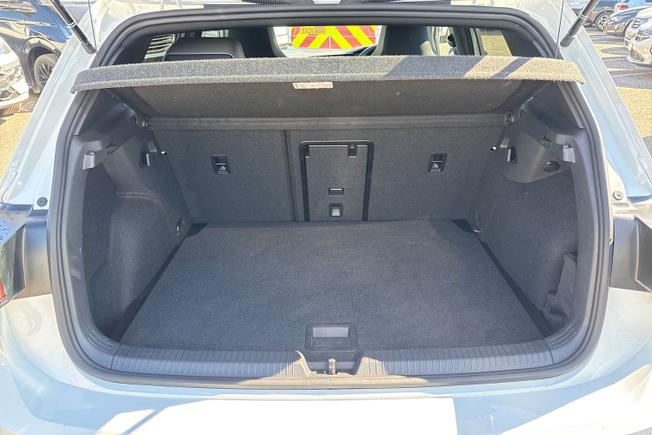 VOLKSWAGEN Golf Photo 12