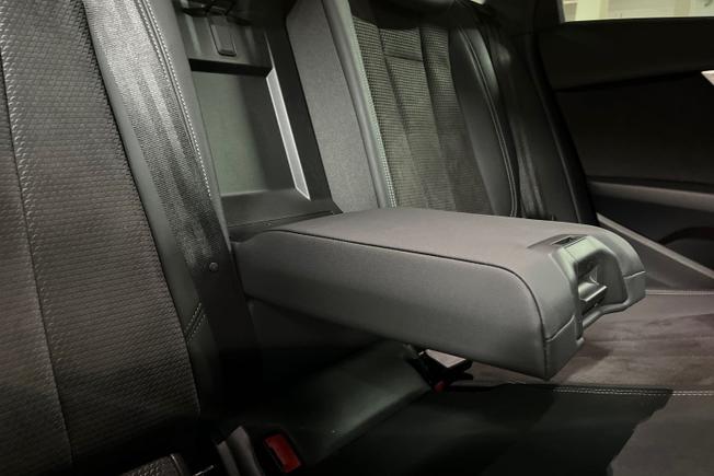 Audi A4 Avant Photo 31