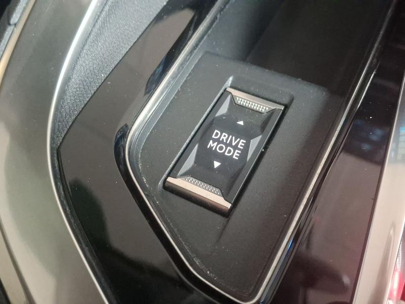 Used Peugeot 3008 NV22SOJ 46