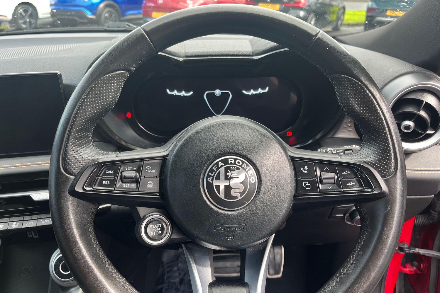 Alfa Romeo TONALE Photo 11