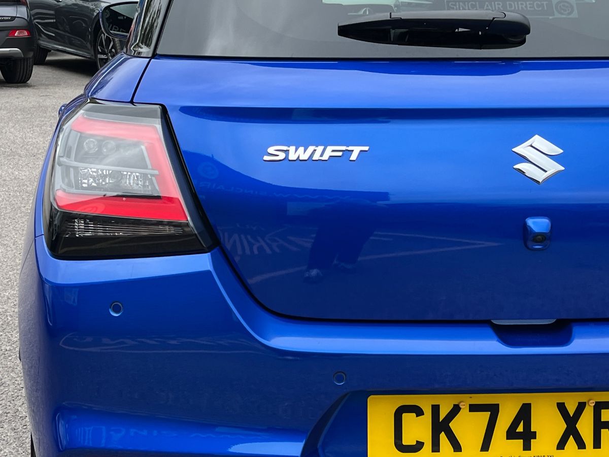 Suzuki Swift Photo 18