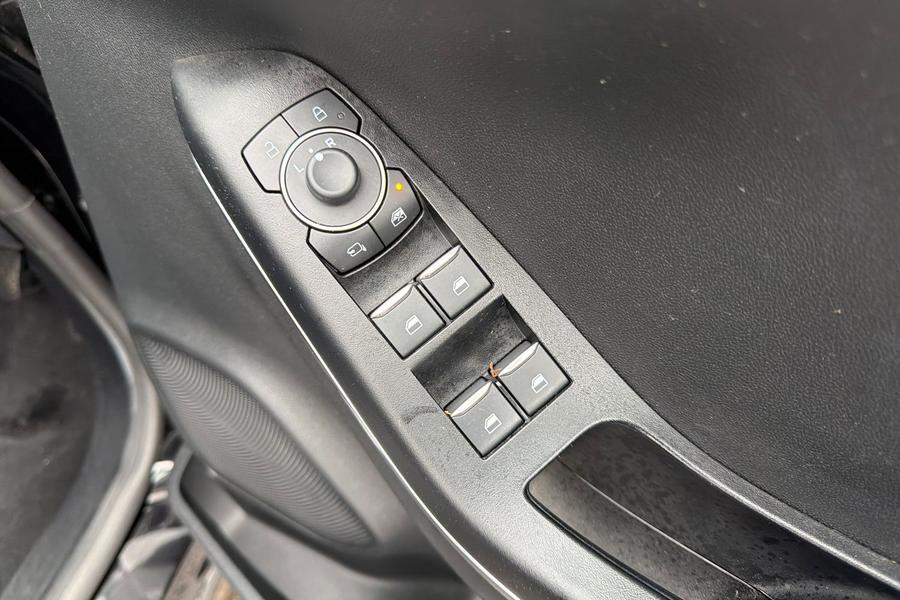 Ford Puma Photo autoimg-ba2eb5ff927f48e93ea4c725fff57c472132b0c2.jpg