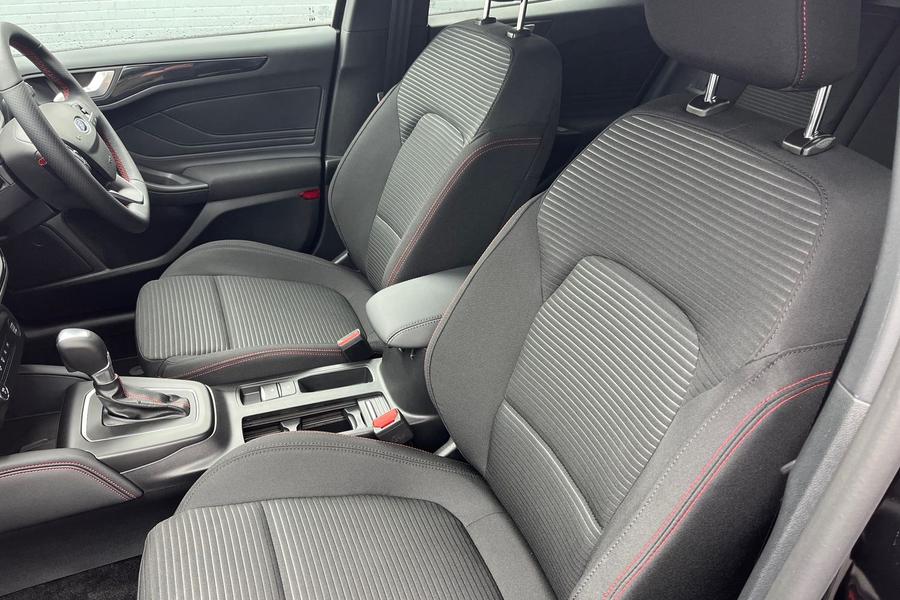 Ford Focus Photo autoimg-ba3226a15a7fd50c8303d22ecd4f0538f4851a3d.jpg