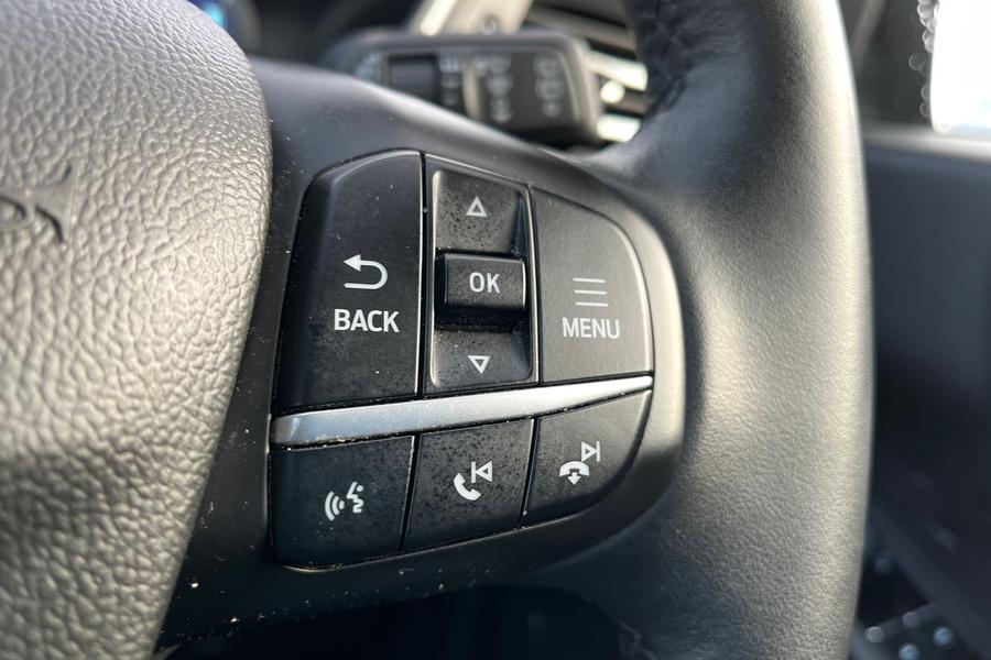 Ford KUGA Photo autoimg-ba323a471c55cceeecac0952b961a2f5e0c70662.jpg