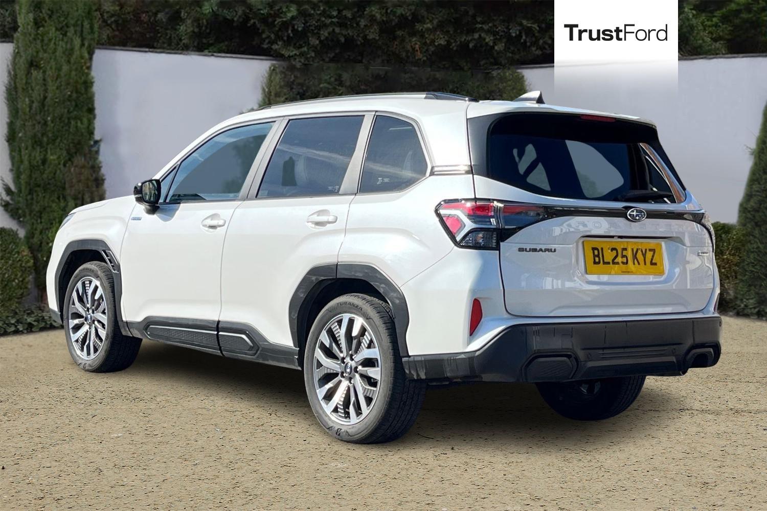 Subaru FORESTER Photo 1