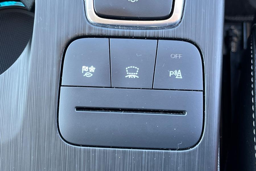 Ford Kuga Photo autoimg-ba3c4e625328b943286dafbdfbaa3a09dd978cb6.jpg