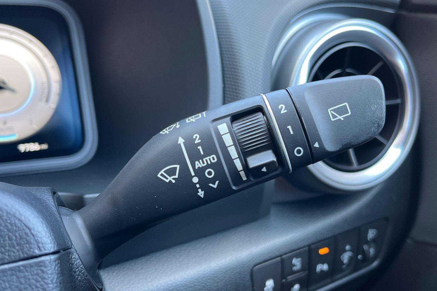 Hyundai KONA Photo 14