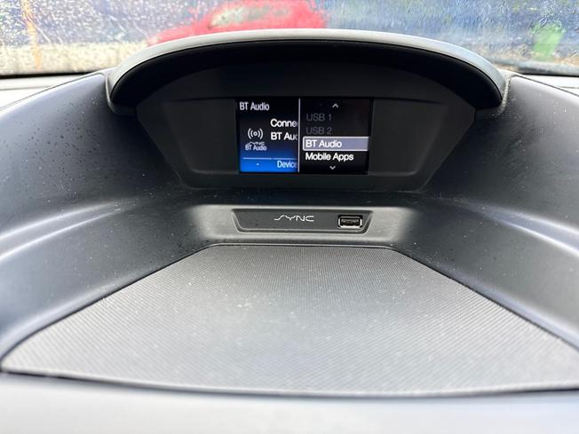 FORD Kuga Photo 35