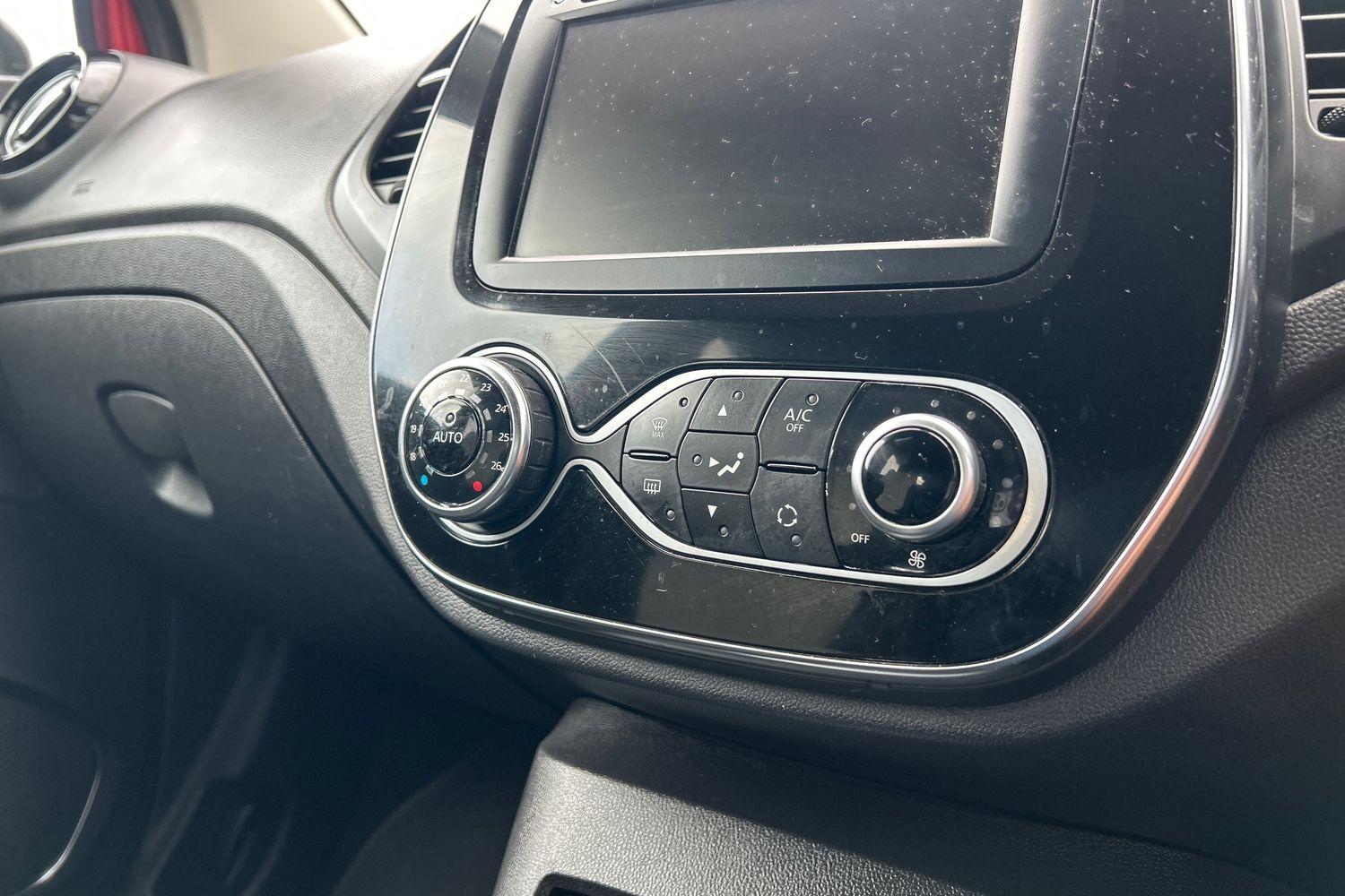 Renault CAPTUR Photo 25