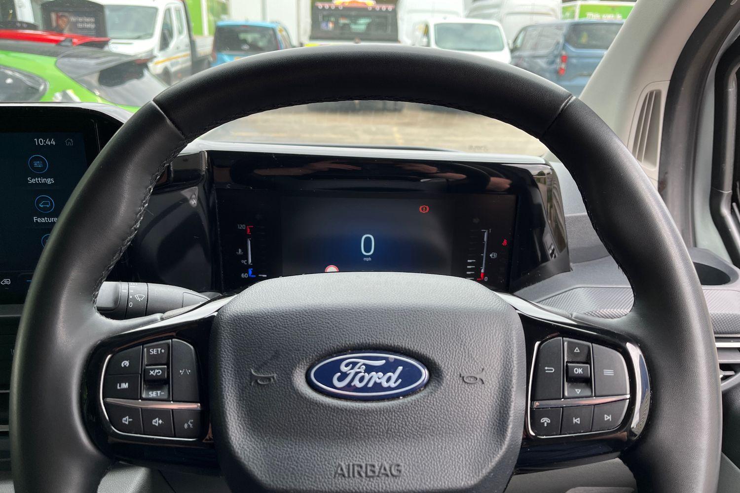 Ford TRANSIT CUSTOM Photo 8