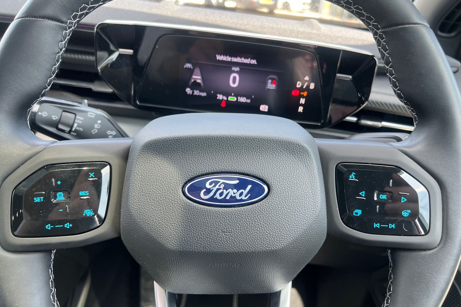 Ford Explorer Photo 11