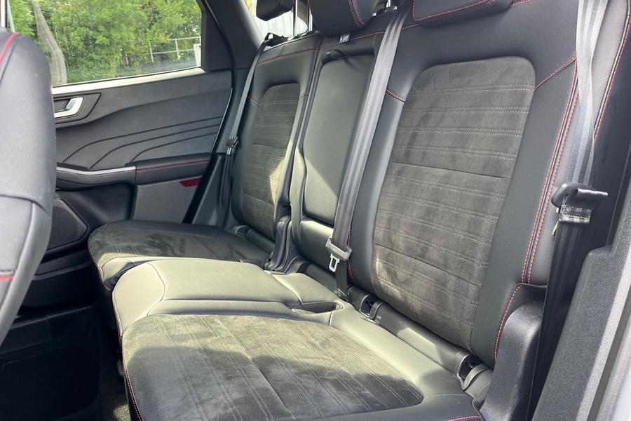 Ford Kuga Photo autoimg-ba495639a400d2aabf5e67d50cf7fd131284bf1f.jpg