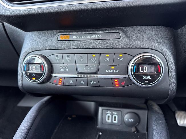 FORD Focus Photo 33