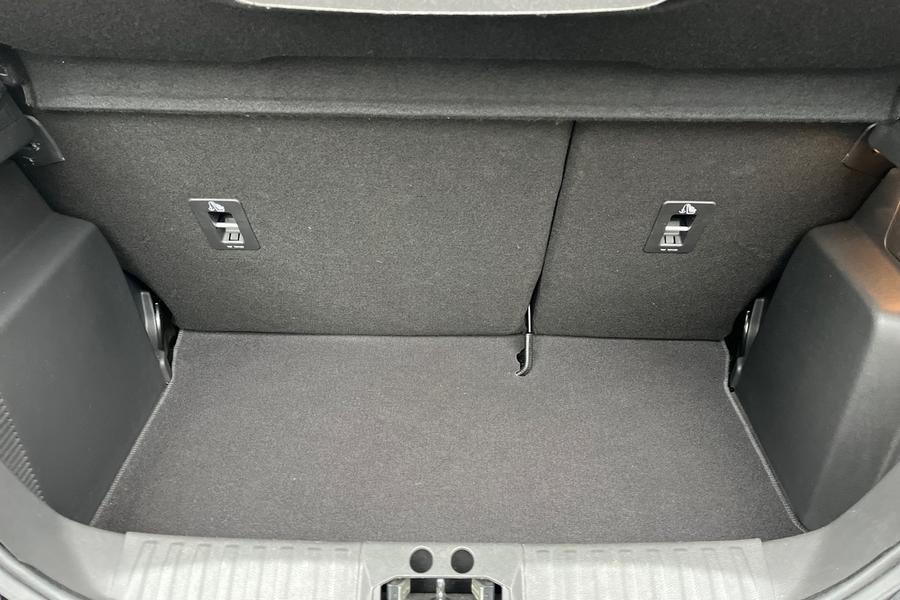 Ford KA+ Photo autoimg-ba4f6e231b18ece3f1f13876513ba287188d1c57.jpg