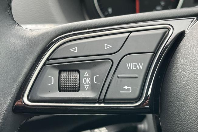 Audi Q2 Photo 16