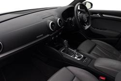 AUDI S3 Photo 2