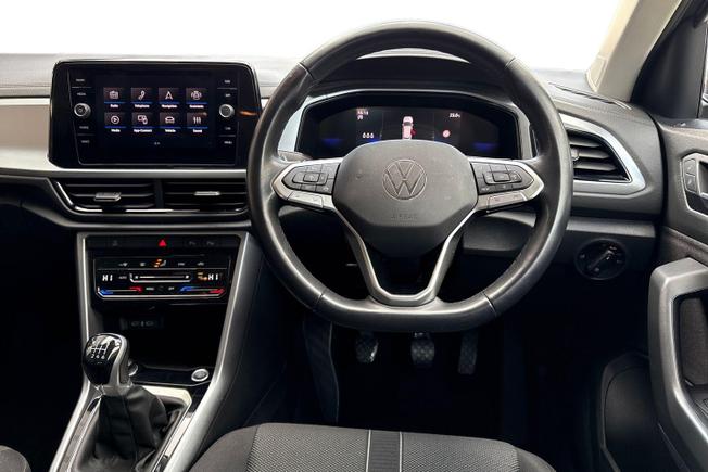 VOLKSWAGEN T-Roc Photo 11