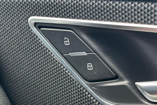 AUDI Q2 Photo 25