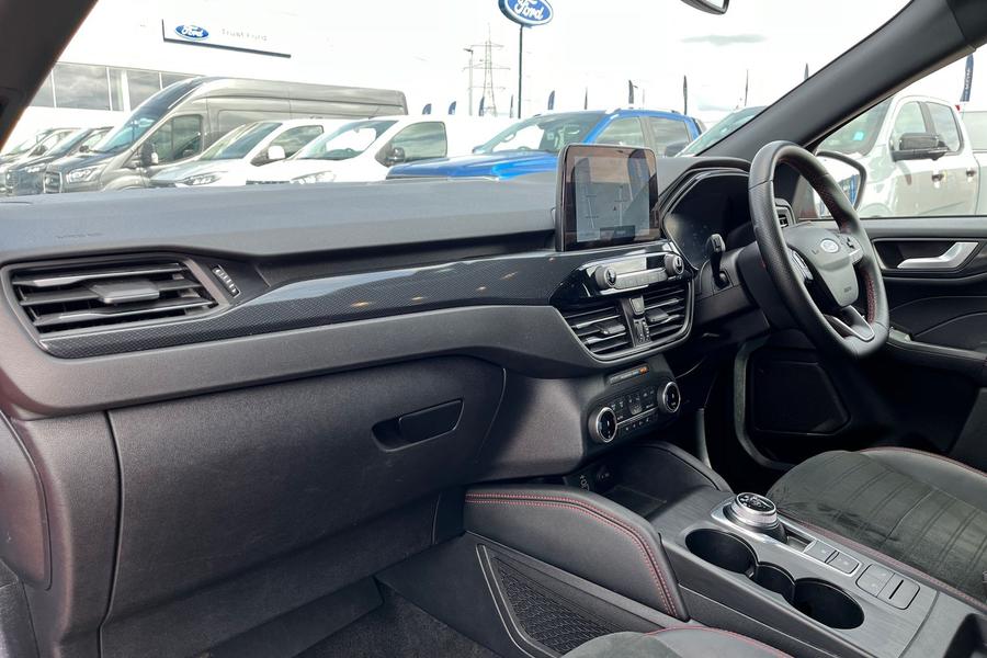 Ford Kuga Photo autoimg-ba61ef443062b2060c7d866abc96c5ba2036a660.jpg