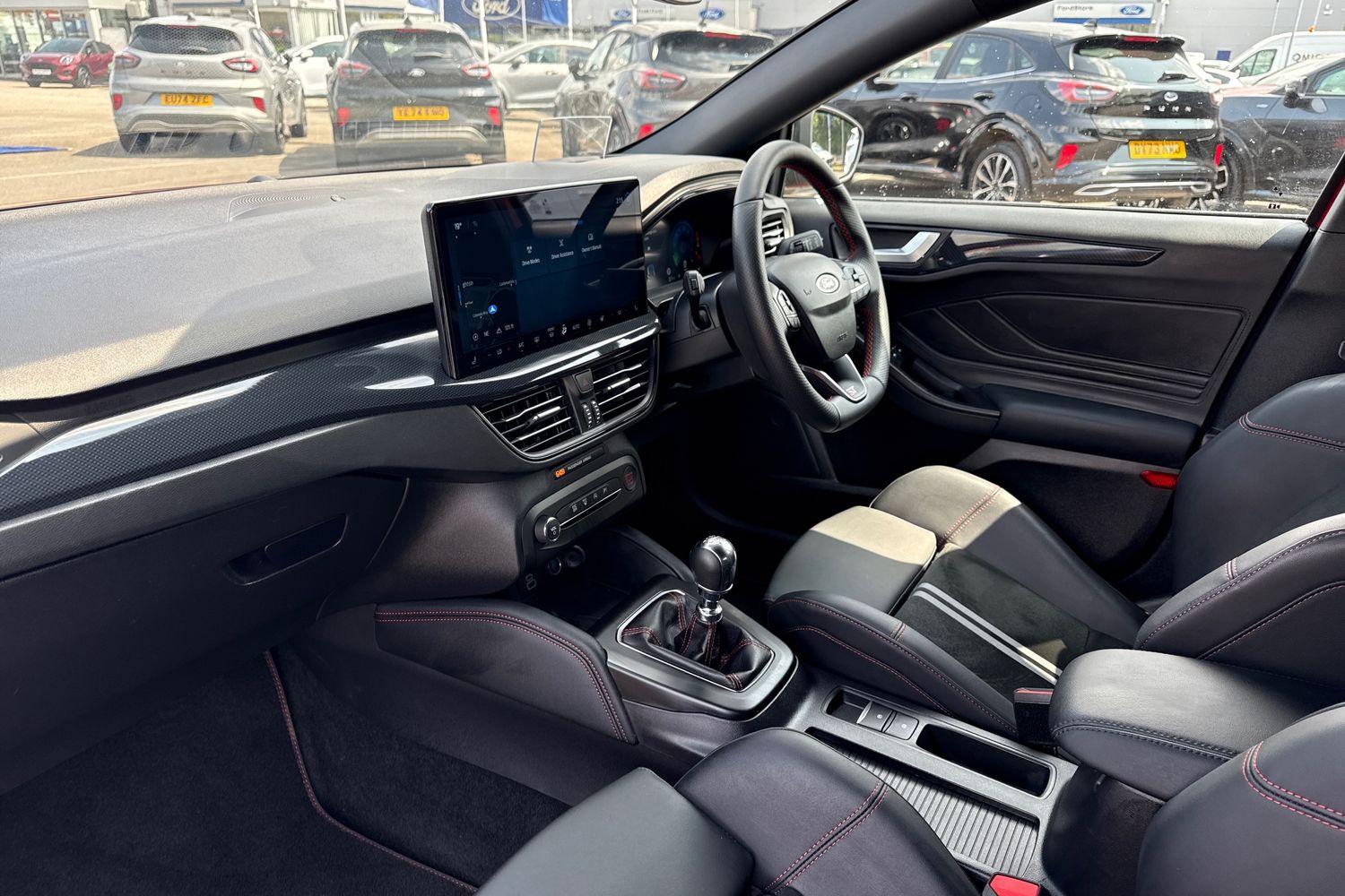 Ford FOCUS Photo 17