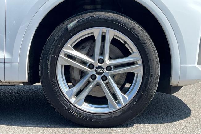 AUDI Q5 Photo 5